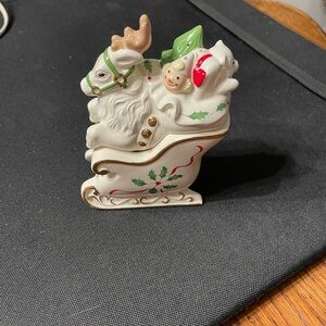 Lenox Holiday Reindeer Sleigh Stackable Salt n Pepper Set